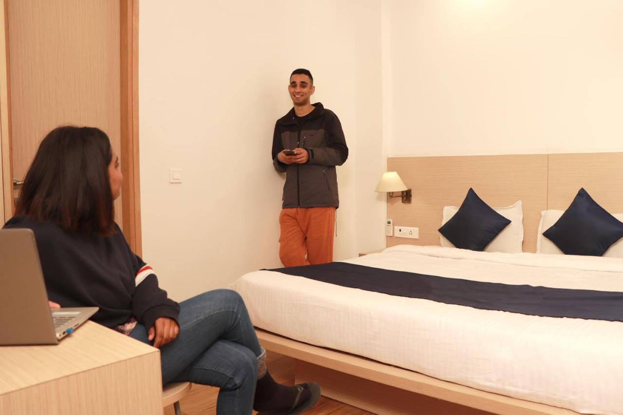 The Blue Jay Hostel - Dorms & Rooms Rishīkesh Zewnętrze zdjęcie